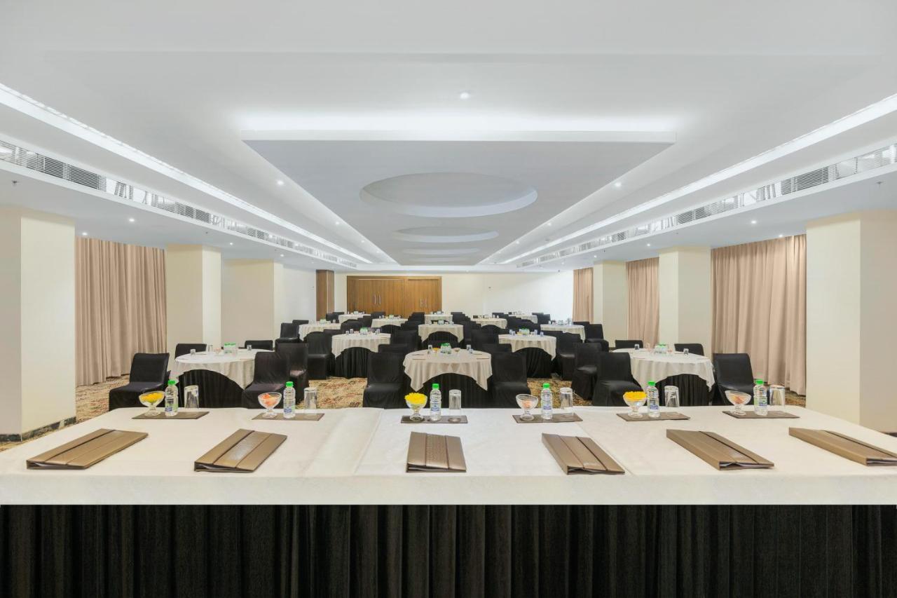 Sarovar Portico , Indore Hotel Luaran gambar