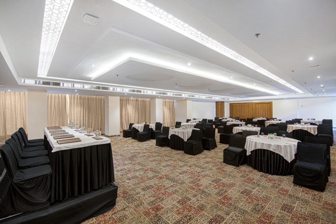 Sarovar Portico , Indore Hotel Luaran gambar